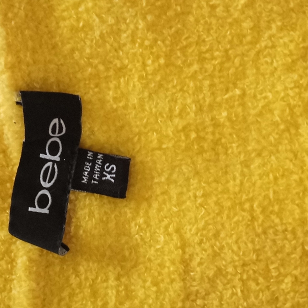 2 Sweaters - image 3